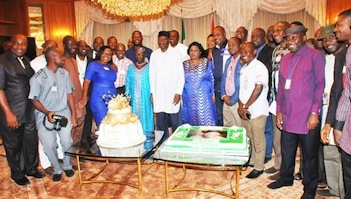 For The Cameras: President Goodluck Jonathan takes a pose with well wishers