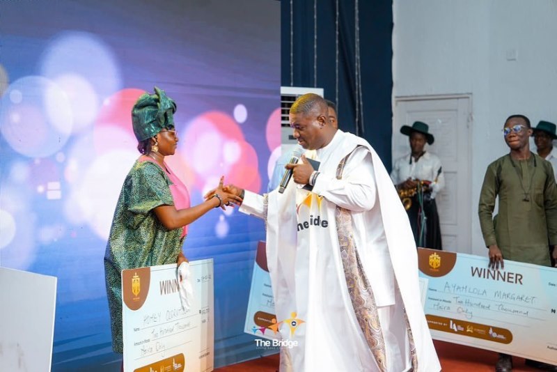 Leke with one of the beneficiaries